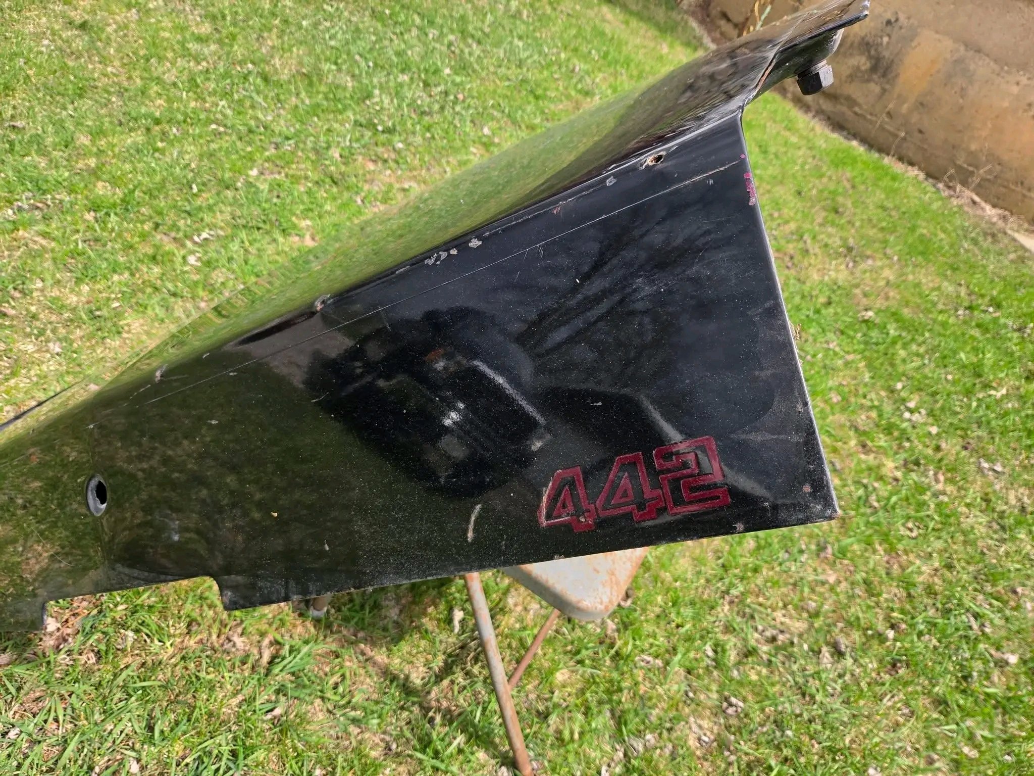 Trunk lid thumbnail 3