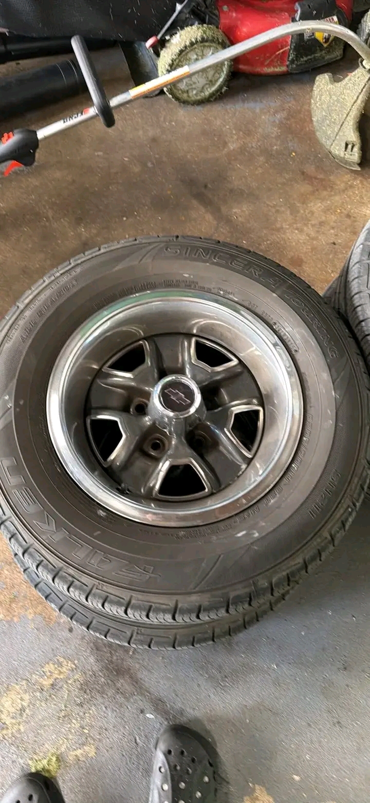 Wheels image