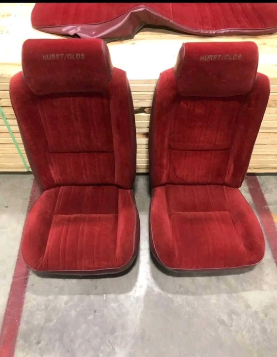 Seats thumbnail 3