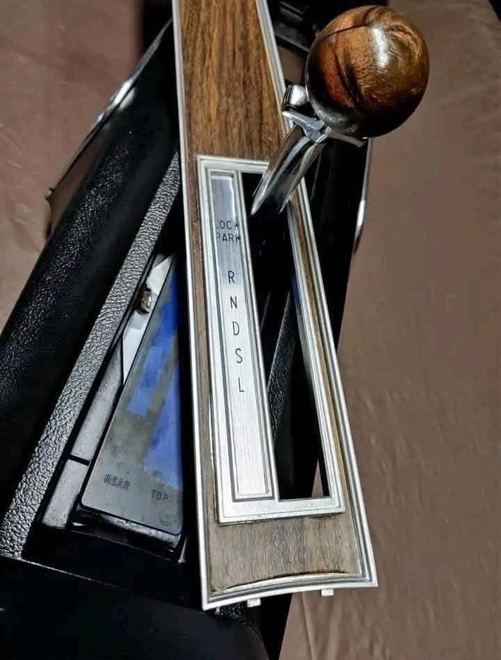 Center console thumbnail 3