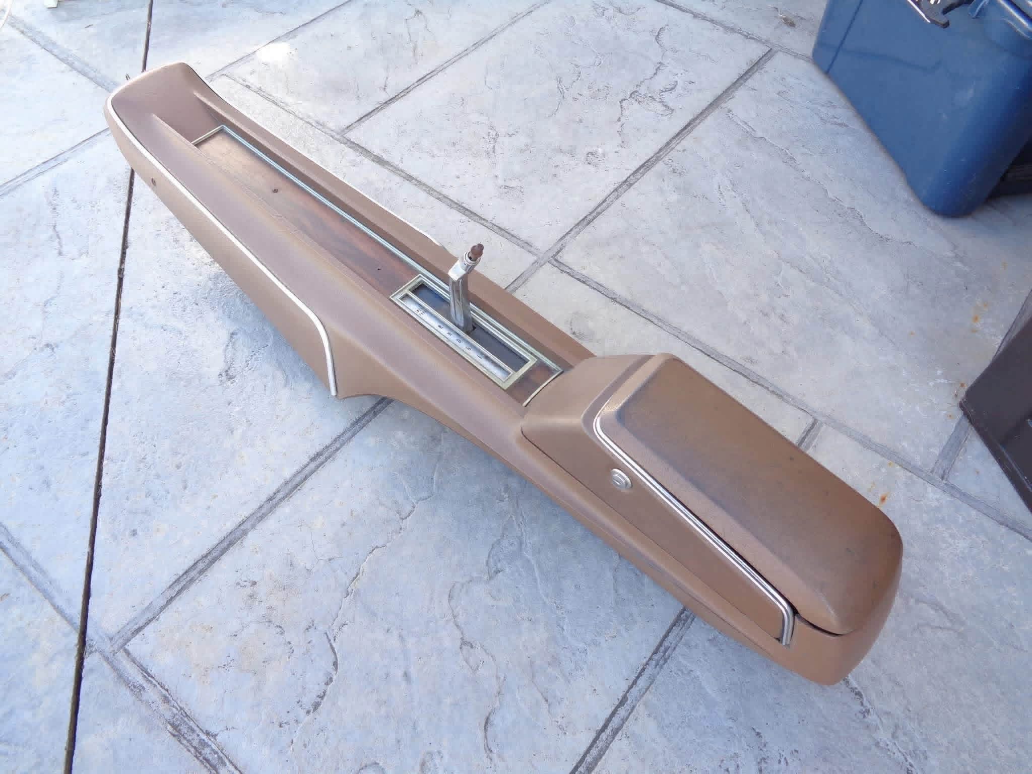 Center Console thumbnail 4
