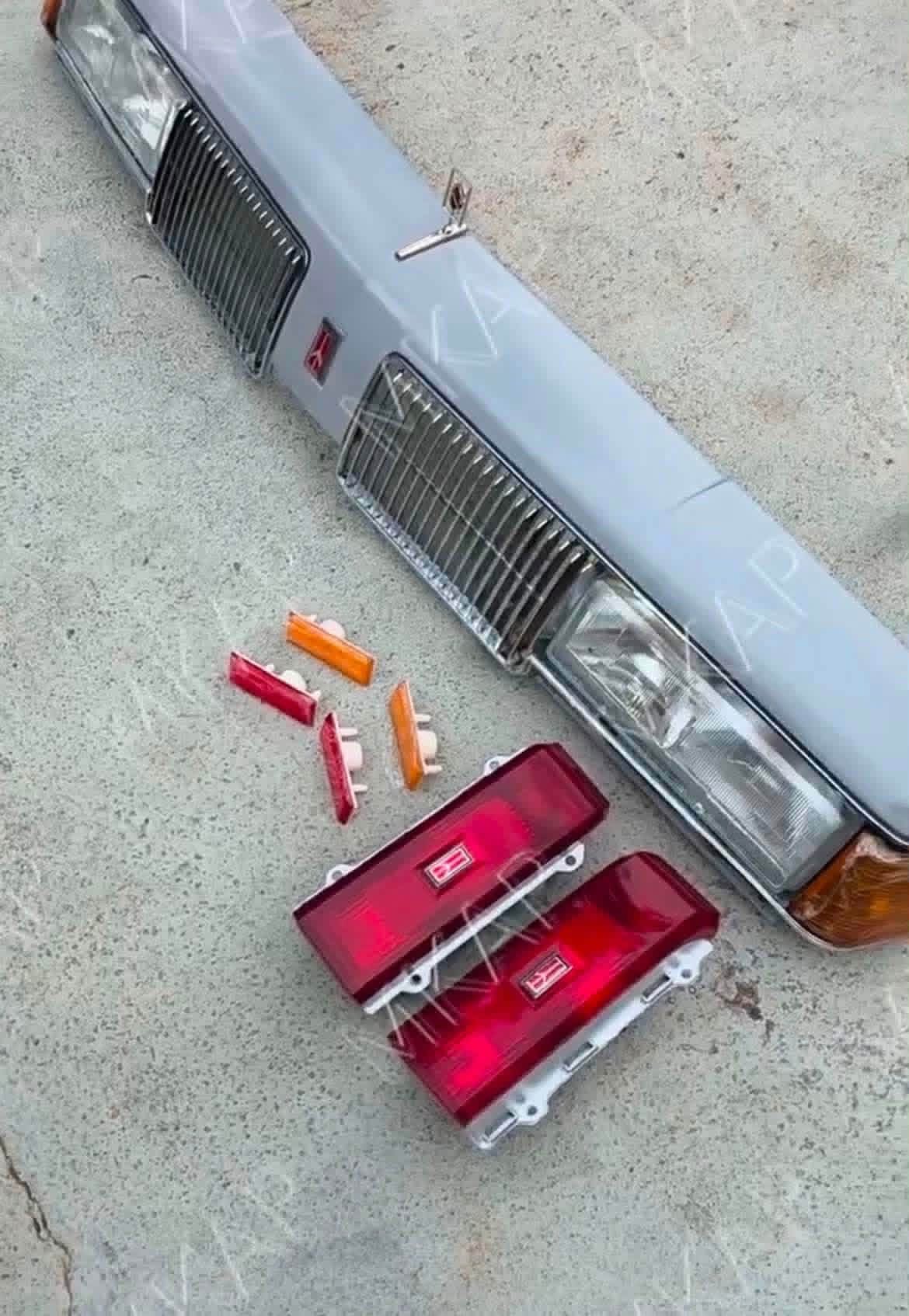Taillight and bumper image