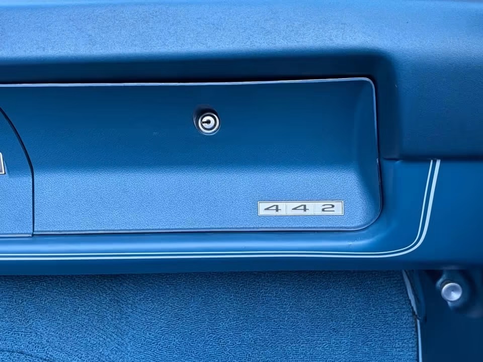 Oldsmobile cutlass thumbnail 12