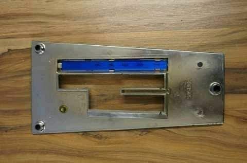 Oldmobile cutlass 442 W 30 Hurst Dual Gate Shifter Top plate thumbnail 3