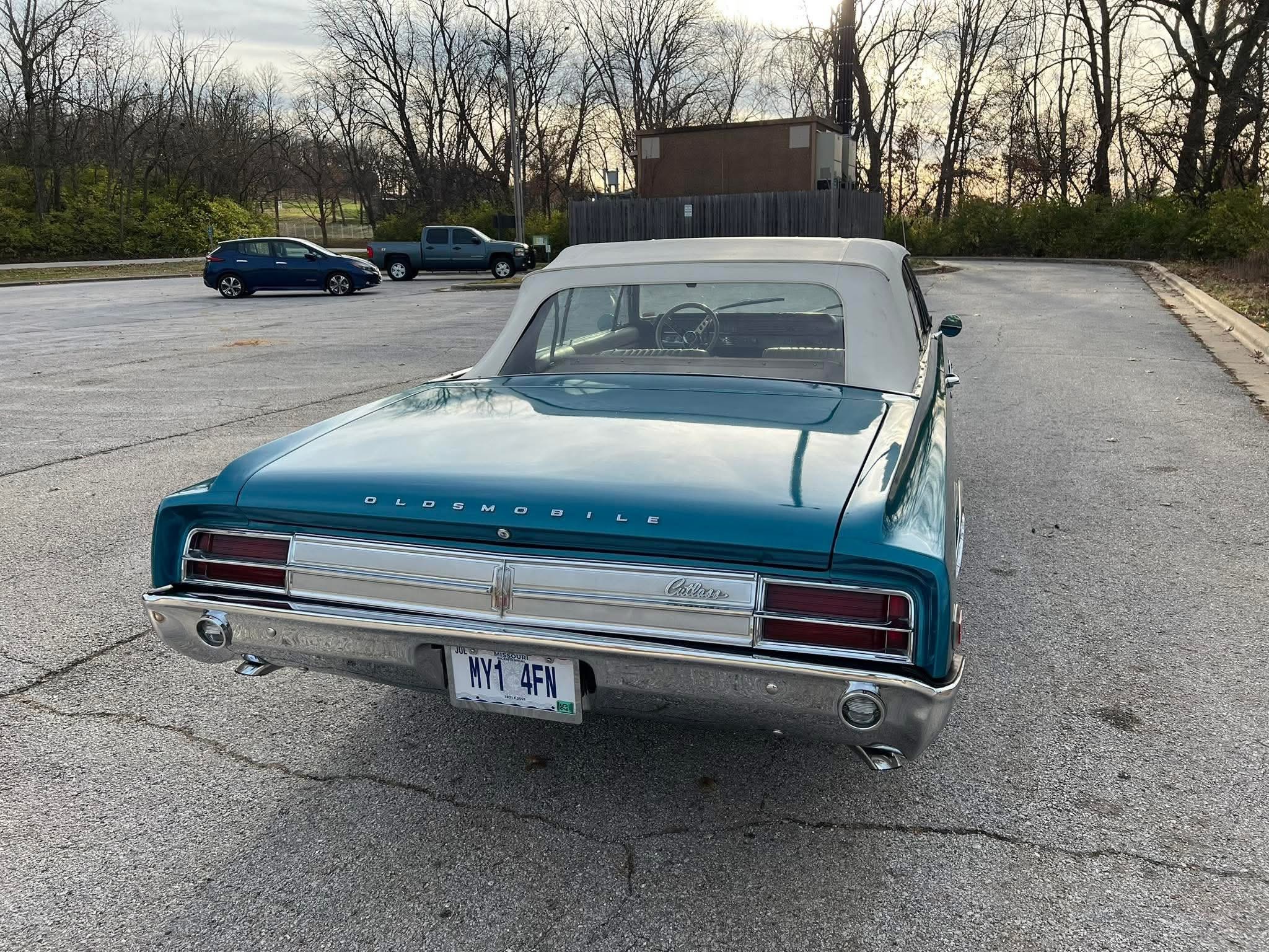 Cutlass 65 convertible thumbnail 12